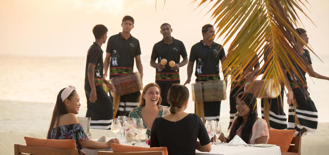 LUX<bdi>*</bdi> South Ari Atoll Resort <bdi>&</bdi> Villas wins British Airways Customer Excellence Award 2019