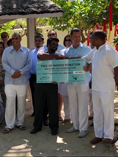 LUX* South Ari contributed to Maldivian Thalassemia Fund through the Tree of Wishes