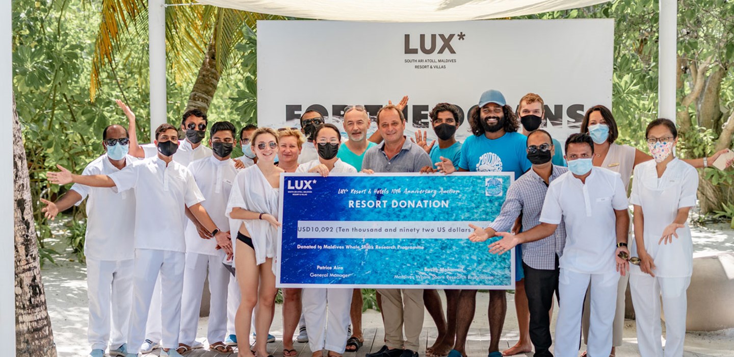 LUX<bdi>*</bdi> South Ari Atoll Resort <bdi>&</bdi> Villas Contributes to Local NGO Maldives Whale Shark Research Programme
