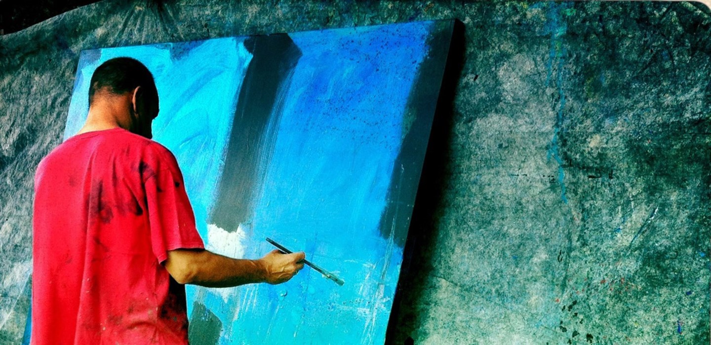 Renowned Sports Artist Gregory Burns partners with LUX<bdi>*</bdi> South Ari Atoll Resort for Artist in Residence Programme