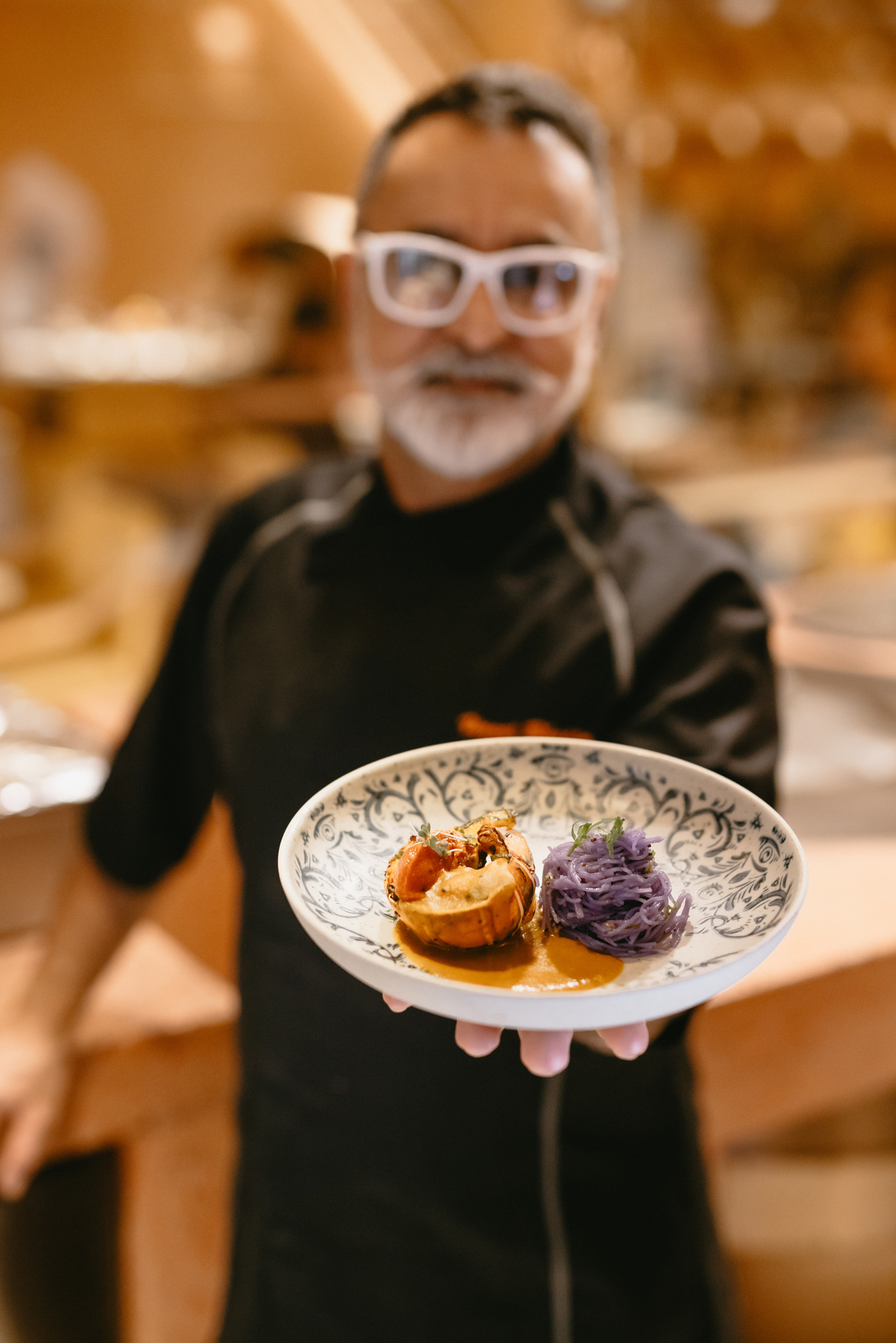 Michelin-Starred Chef Vineet Bhatia, MBE returns to LUX<bdi>*</bdi> Belle Mare for an exclusive culinary showcase at Amari by Vineet